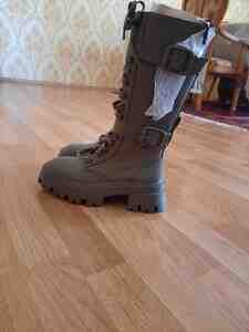 Çəkmələr Çəkmələr