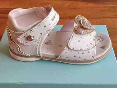 Səndəl Dr Kong Səndəl Dr Kong