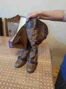 Dəri çəkmə Dəri çəkmə