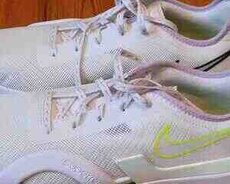 İdman ayaqqabıları Nike