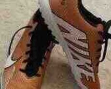 Buts Nike