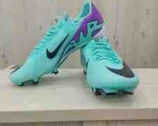 Buts Nike