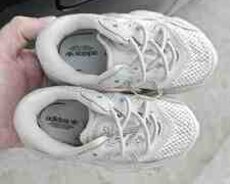 İdman ayaqqabısı Adidas